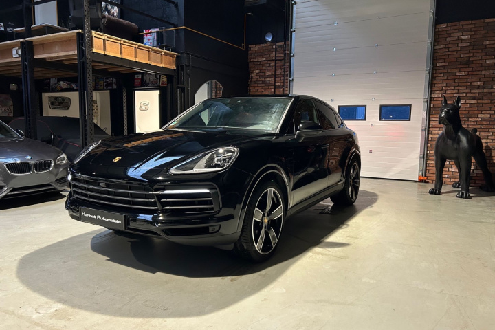 PORSCHE CAYENNE COUPE