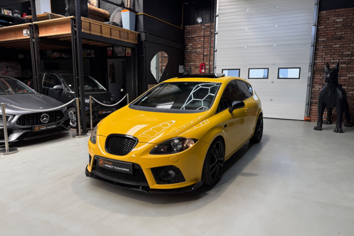 SEAT LEON