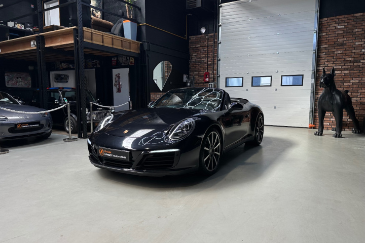 PORSCHE 911 CARRERA CABRIOLET