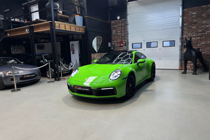 PORSCHE 911 CARRERA COUPE 992