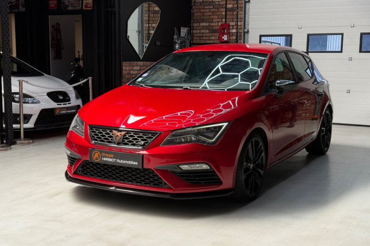 SEAT LEON