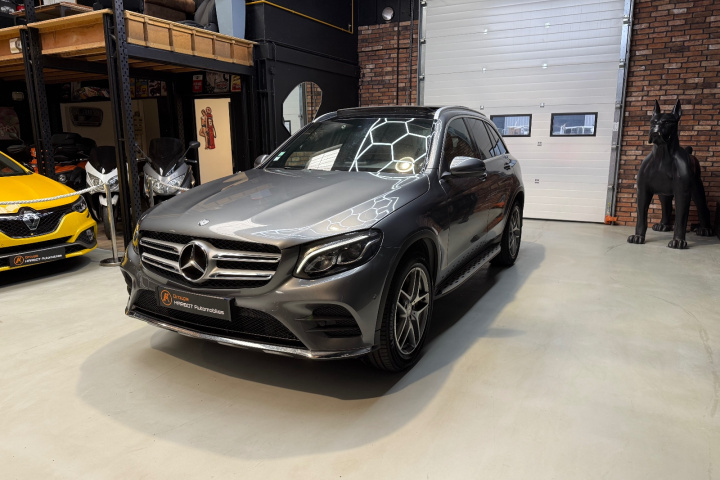 MERCEDES GLC