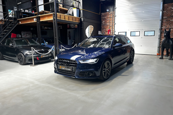 AUDI A6 AVANT